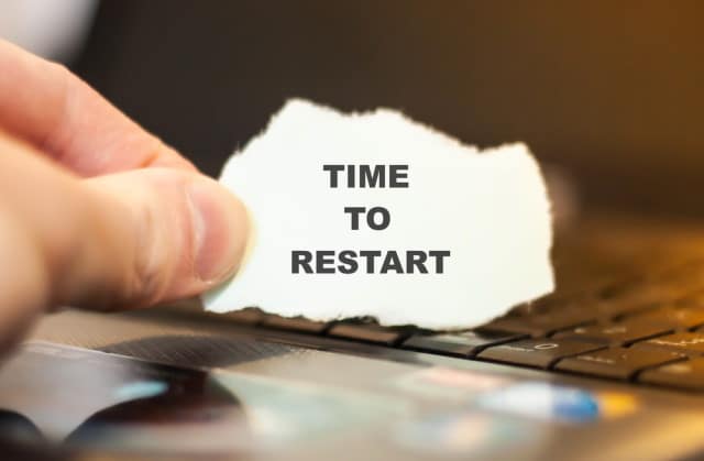 restart laptop using keyboard windows 10