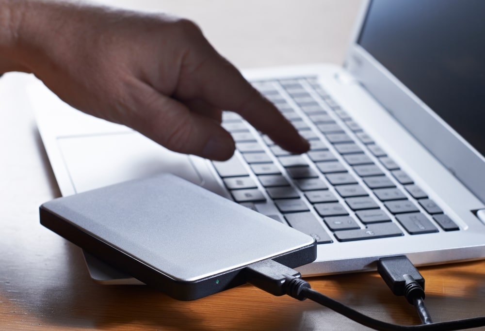 Data Being Illegally Downloaded From Computer Onto USB