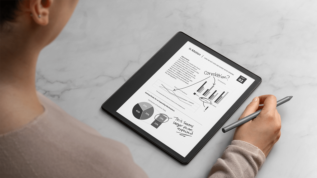 Kindle Scribe本体 Amazon's new Kindle Scribe is an e-reader you can write on