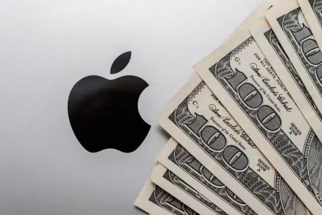 Apple logo and 100 dollar bills