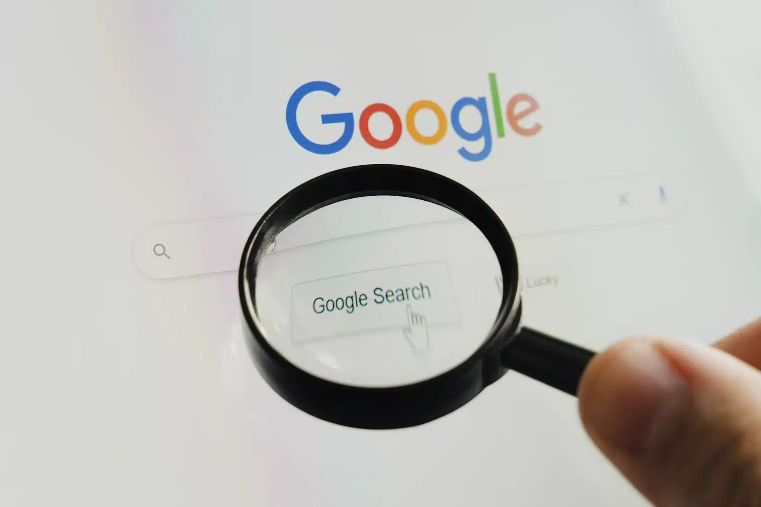 Google confirms retirement of cache links in search -- but they may ...