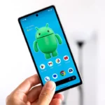 Phone screen with Android symbol