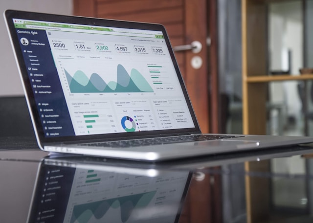 Laptop data analytics