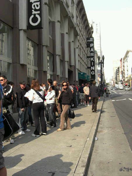 Line of customers outside the Apple store in downtown San Francisco