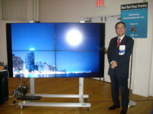Samsung's new Digital Information Display -- an LCD for larger form factors